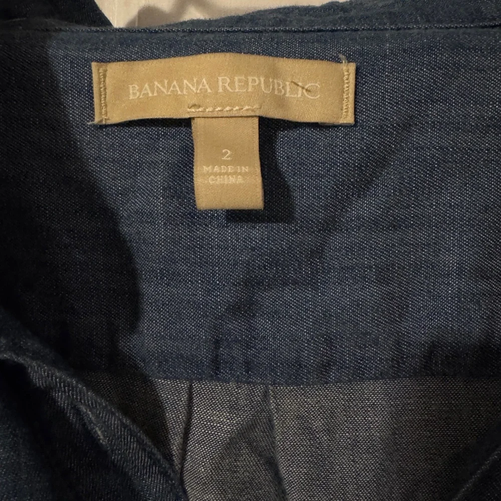 Banana Republic Chambray Blue Denim Shirt Dress Metal Buttons 100% Lyocell